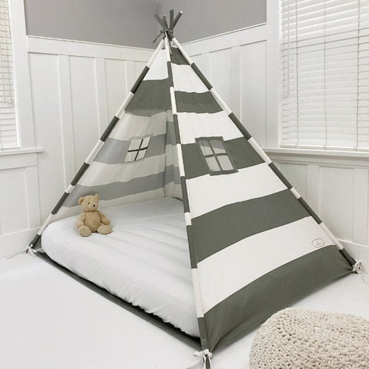 Kids' bedroom