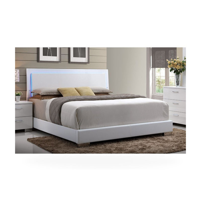 Lorimar Eastern King Bed