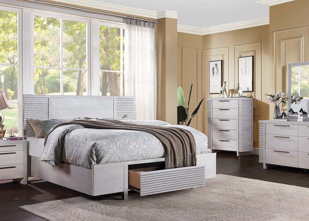 Aromas Eastern King Bed #color_White Oak