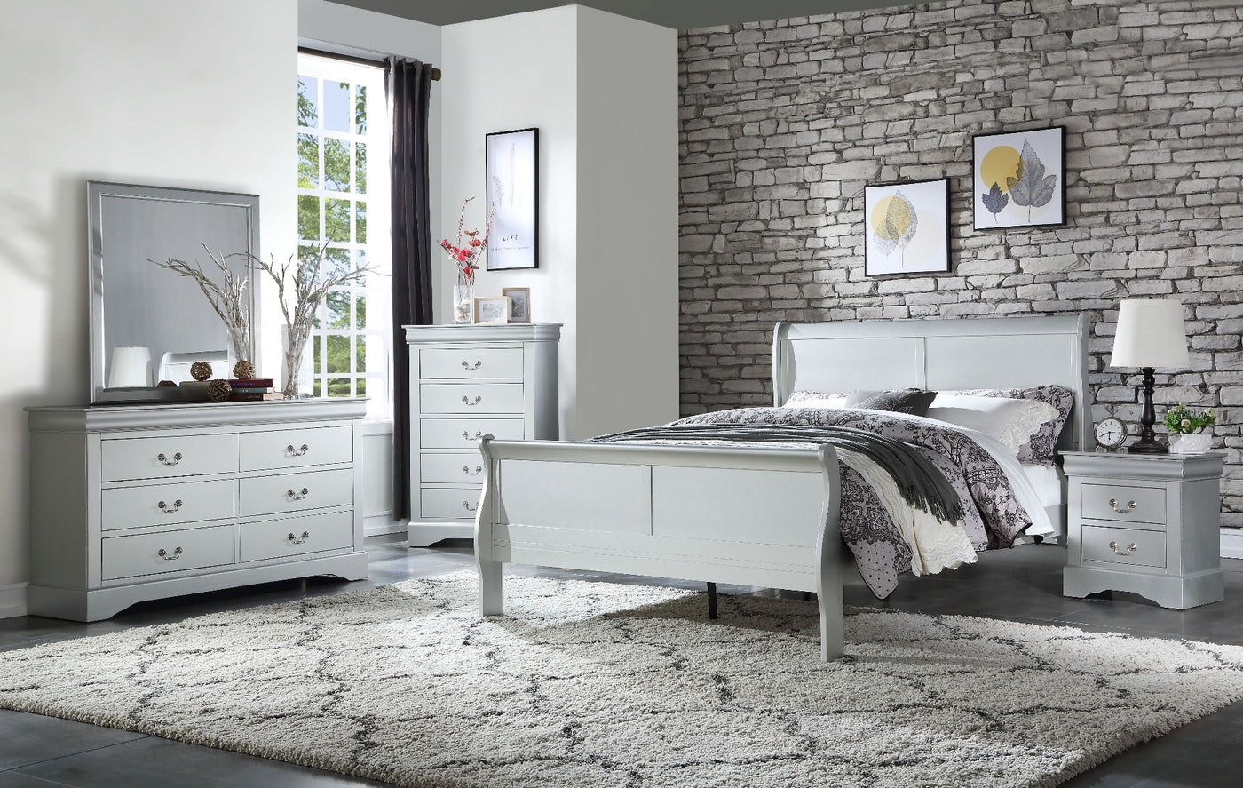 ACME Louis Philippe Full Bed #color_Platinum