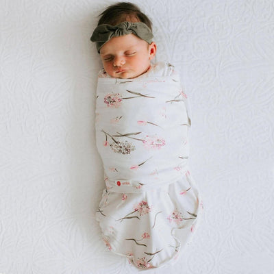 Stage 1: Swaddle Wrap