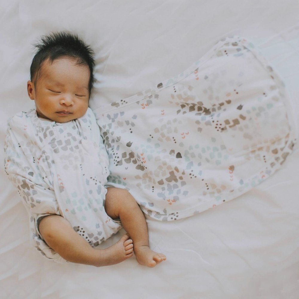 Stage 1: Swaddle Wrap