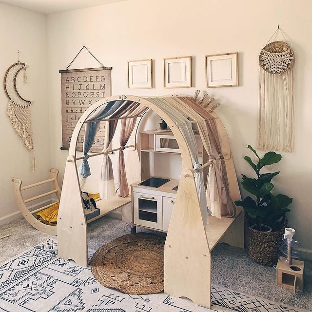Waldorf® Play Stands (2) & Arch Set