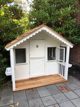 Little Alexandra Cottage with front porch (6ft x 6ft)