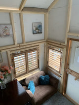 Little Alexandra Cottage with loft and covered front porch
