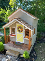 Little Alexandra Cottage with loft and covered front porch