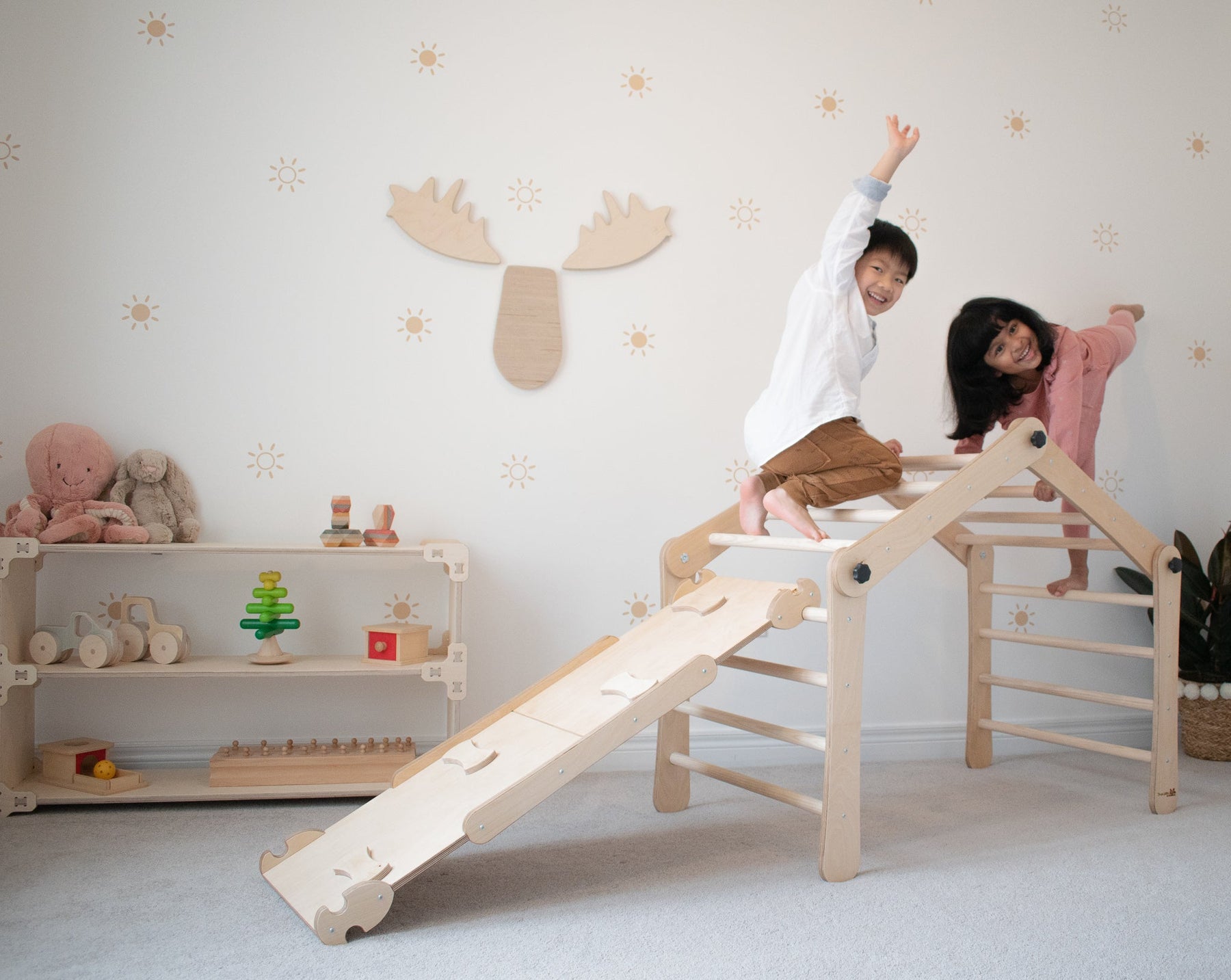 BUNDLE - Transformable Pikler Triangle & Reversible Ramp – Monkey Bunks